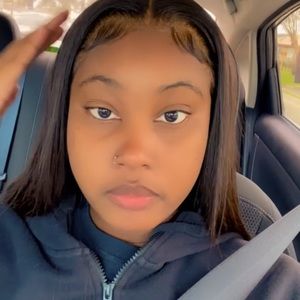 Meet your Posher, Symya